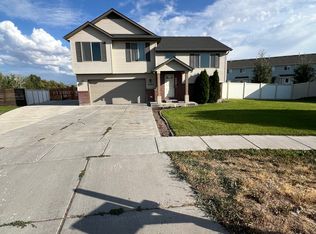 3880 E Bluestone Dr, Idaho Falls, ID 83401