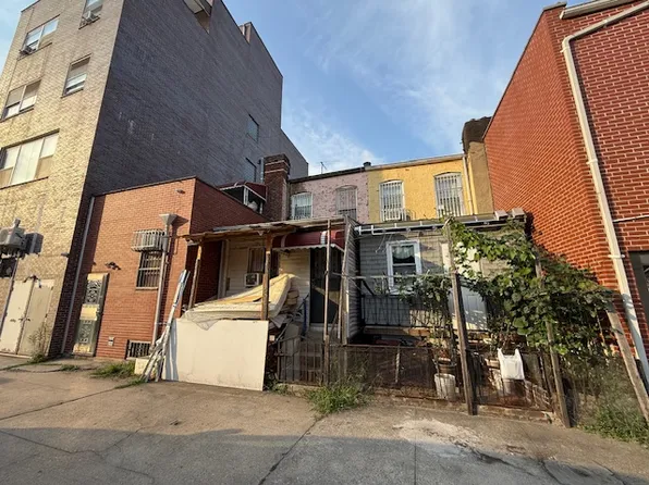 824 53rd Street image 2 of 14