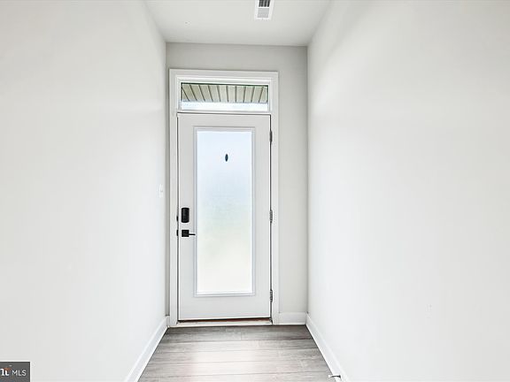 3rd image of 7219 Sprouse Court Gln
