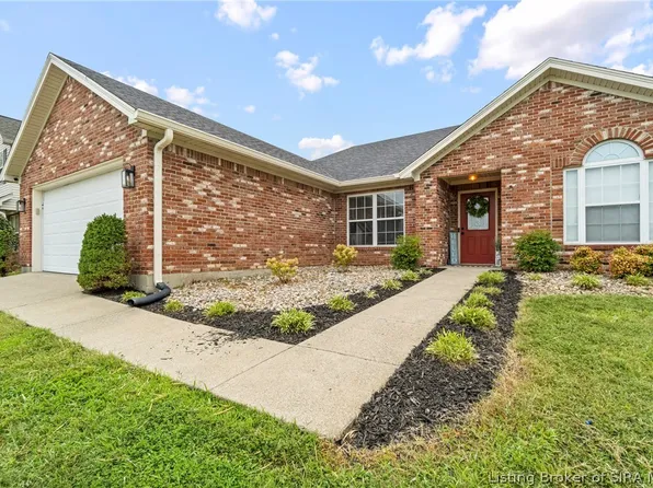 7904 Hollowview Drive, Sellersburg, IN 47172