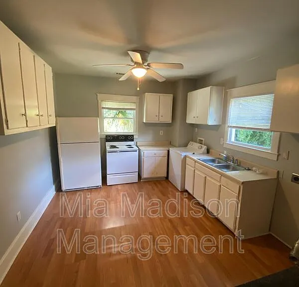 20 Culver St — Photo 9