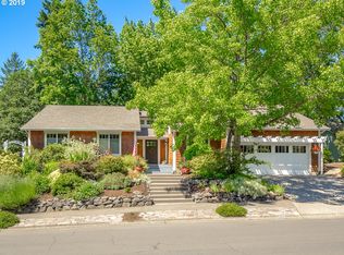 4224 Albert Cir, Lake Oswego, OR 97035
