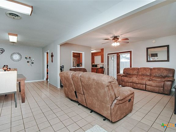 4th image of 3308 Erwin Ave