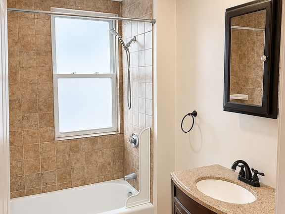 5th image of 43 Savin Ave #1