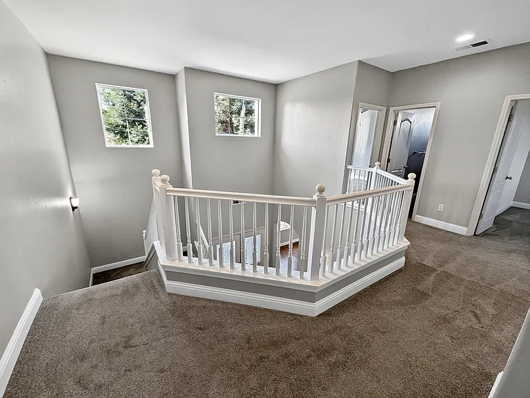 2371 Serena Ave — Photo 22