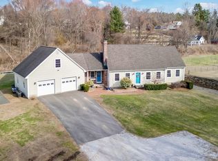 8 Brook Xing, Ellington, CT 06029