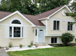 24 Victor Rd, Beacon, NY 12508