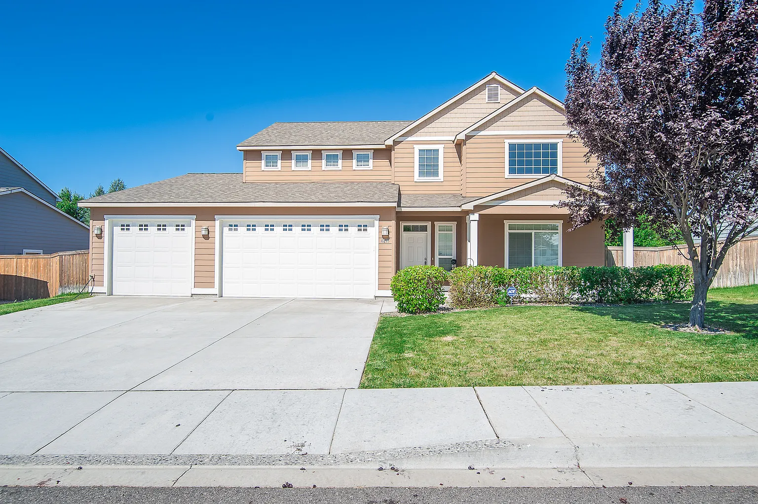 6210 Midland Ln photo 1