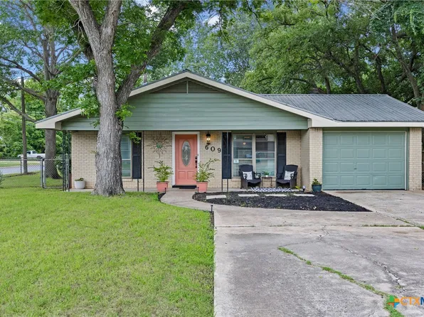 609 Laurel St, Bastrop, TX 78602