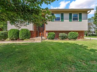 1402 Dove Drive, Jeffersonville, IN 47130