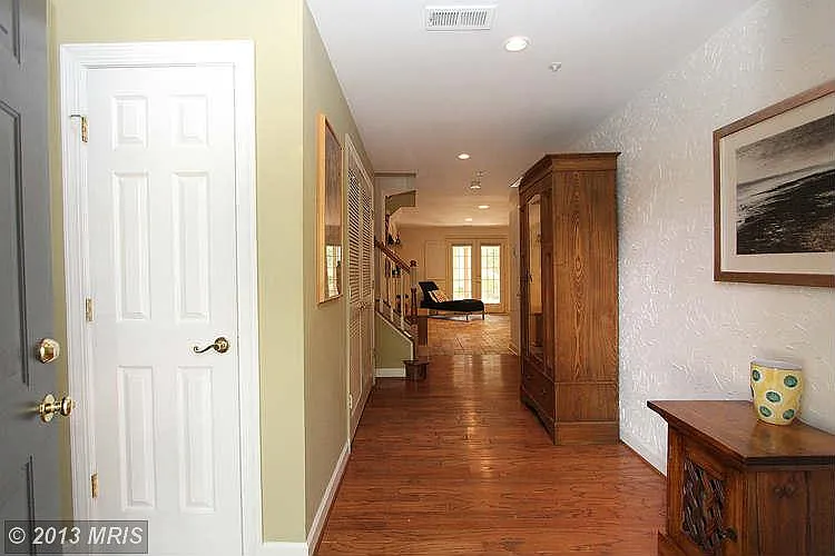 3 bed, 2154 sqft, $3,400 — Photo 4