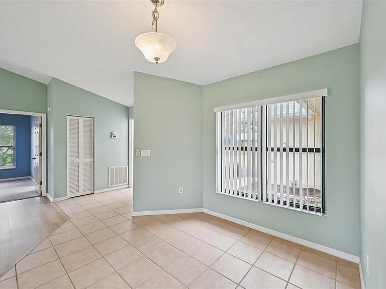 227 Southampton Dr #289 — Photo 13