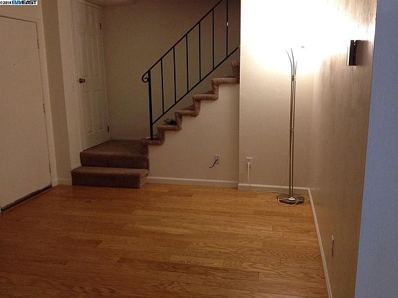 3rd image of 214 Park Ln