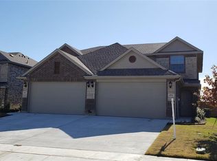 4921 Sanger Circle Dr, Sanger, TX 76266