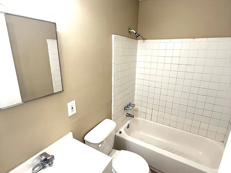 428 Fieldbrook Dr — Photo 4