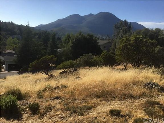 4th image of 5282 Montezuma Dr
