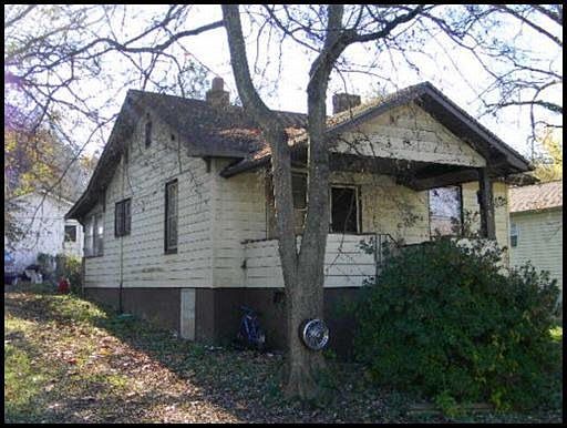 2nd image of 2740 Lay Ave