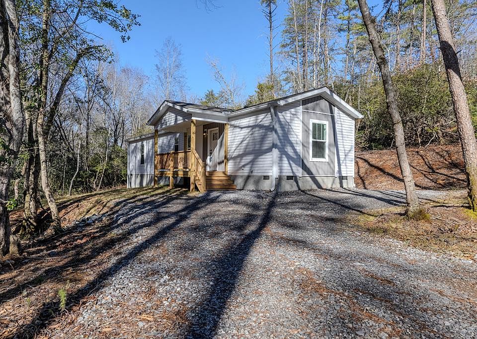 1st image of 184 Loganberry Lane #9