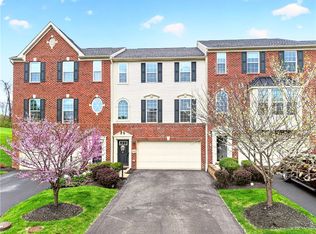 312 Maple Ridge Dr, Canonsburg, PA 15317