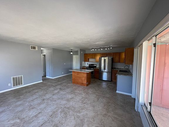 4th image of 3451 10th Avenue N
