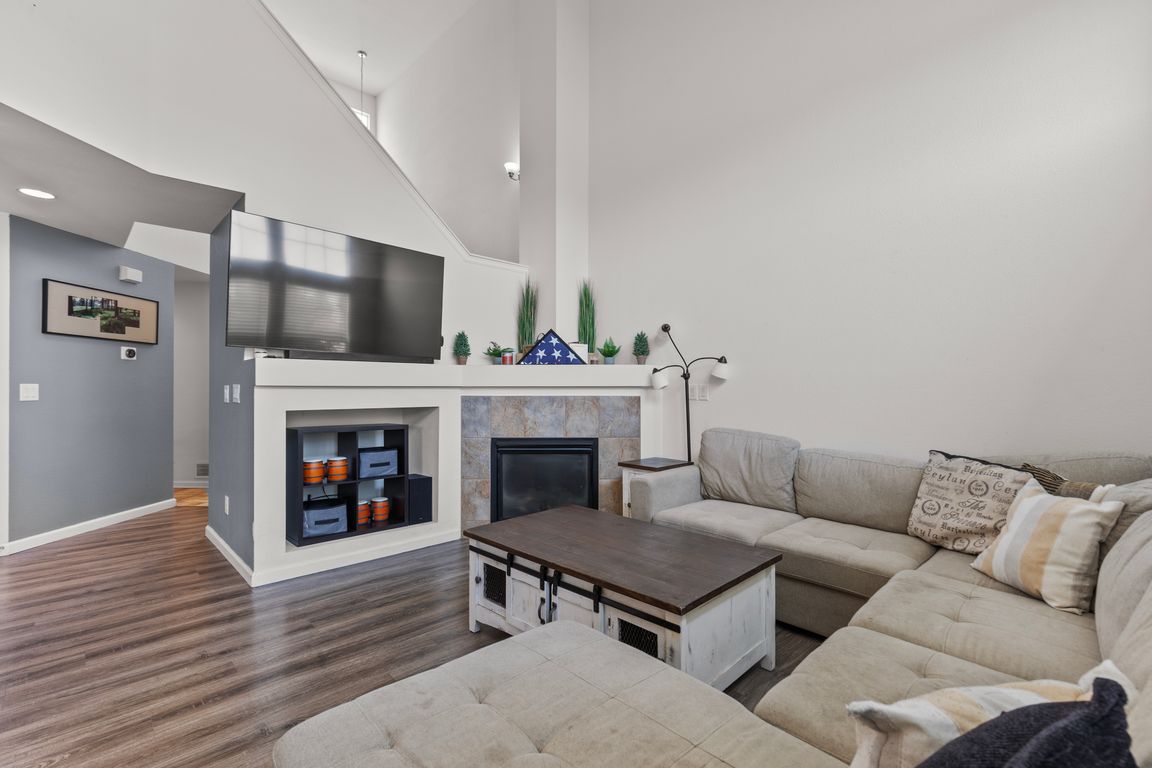 next background image