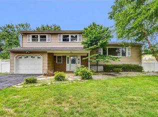 20 James Ave, Kendall Park, NJ 08824