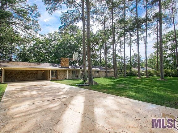 2nd image of 9572 Fairway Dr