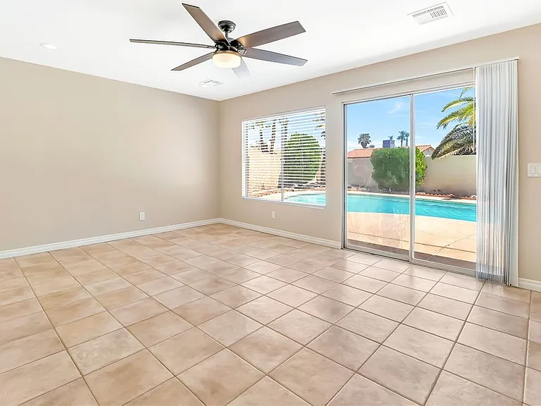 966 Pack Saddle Ct — Photo 10