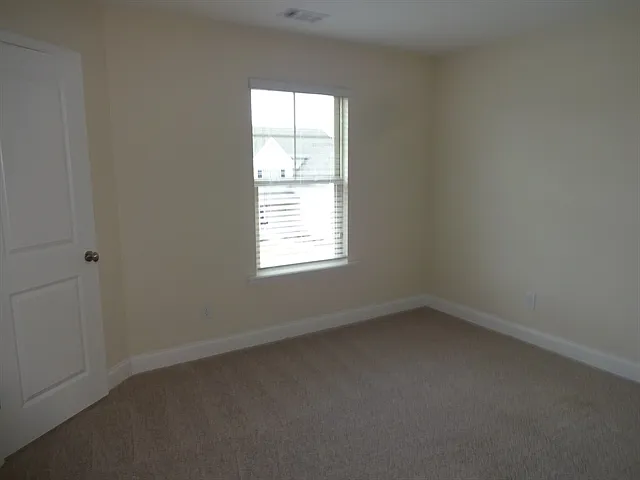 2049 Greenfern Ct — Photo 6