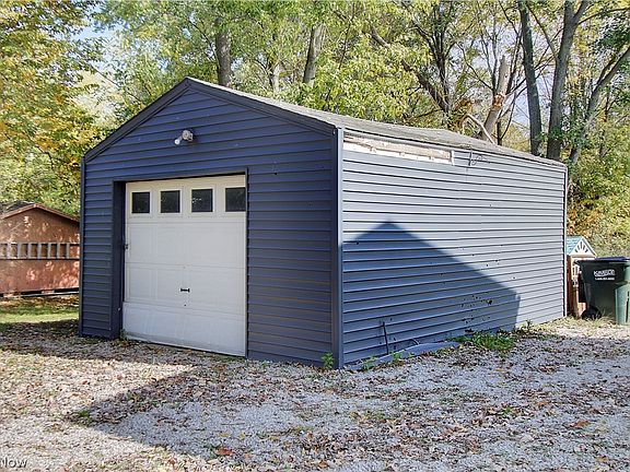 3rd image of 414 Cole Ave SE