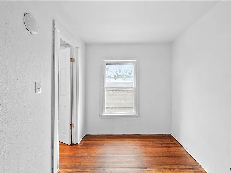 104 Kincaid Ave — Photo 14