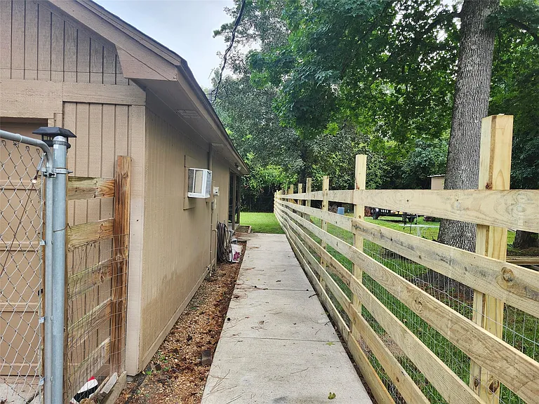 5928 Sinclair Dr — Photo 34