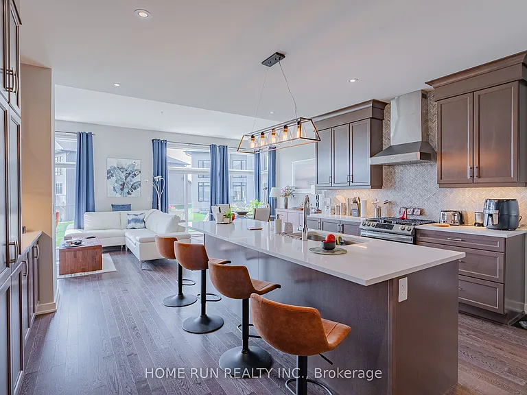 451 Longworth Ave — Photo 16