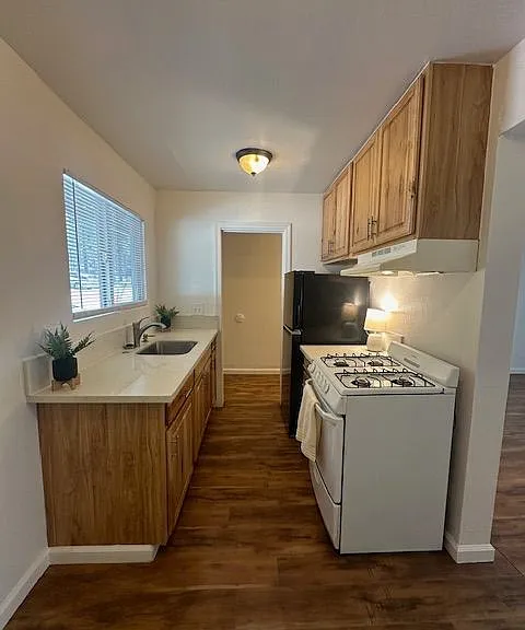 1070-1074 Echo Rd #1 — Photo 1