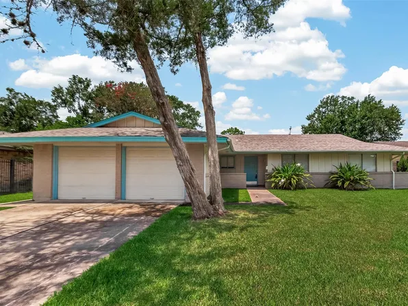 1715 Ramada Dr, Houston, TX 77062