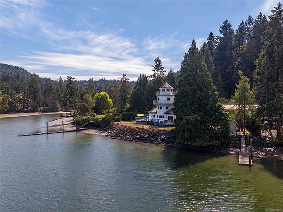 5th image of 6009 Genoa Bay Rd