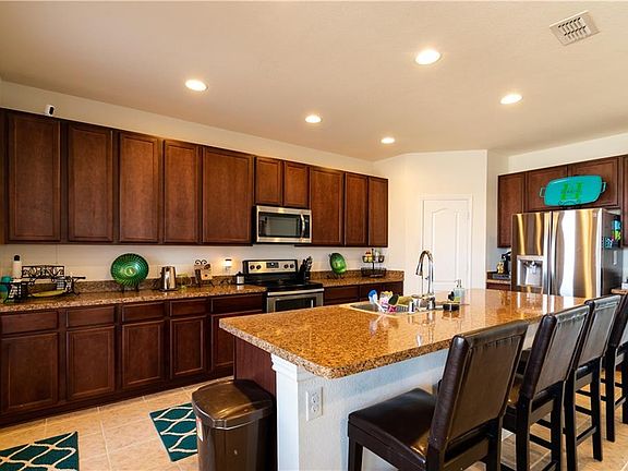 5th image of 729 Snapdragon Ln