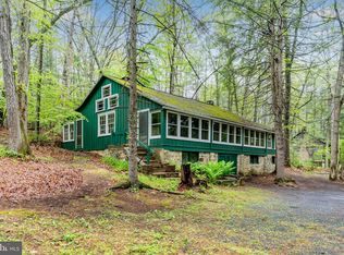 9828 Golf Course Rd, Chambersburg, PA 17201