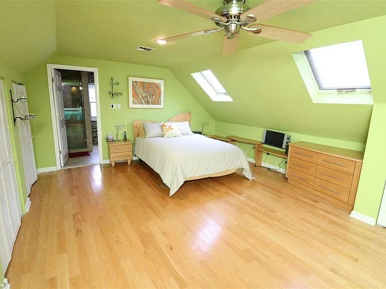 11 N Lancaster Ave — Photo 10