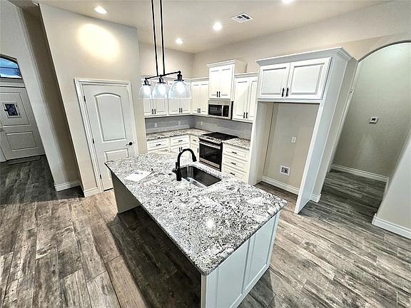 5th image of 10720 Two Lakes Dr