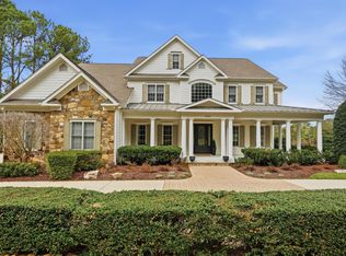 300 Lake Manor Rd, Chapel Hill, NC 27516