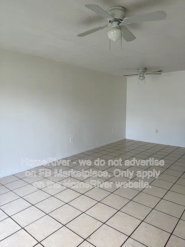 2 bed, 2.0 bath, 950 sqft, $1,350 — Photo 2