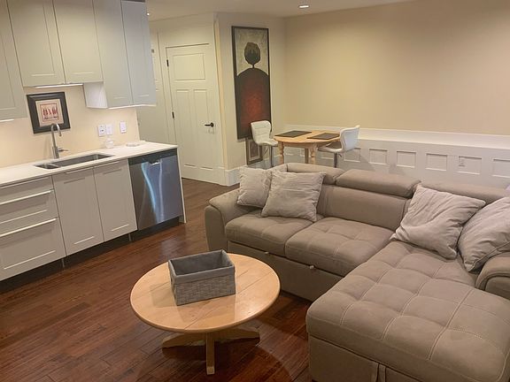5th image of 2662 162nd St