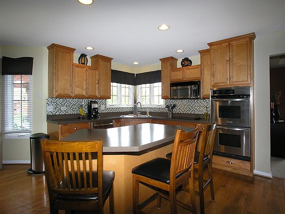 3rd image of 21238 Plank Trail Dr