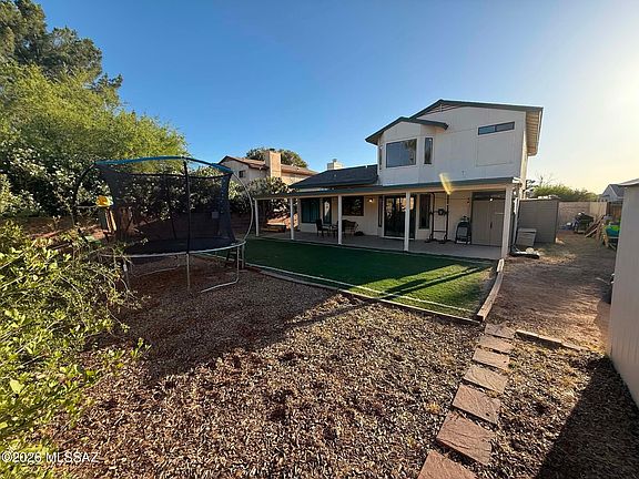 4th image of 5930 N Edenbrook Ln