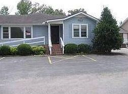 1st image of 1402 Willow Dr