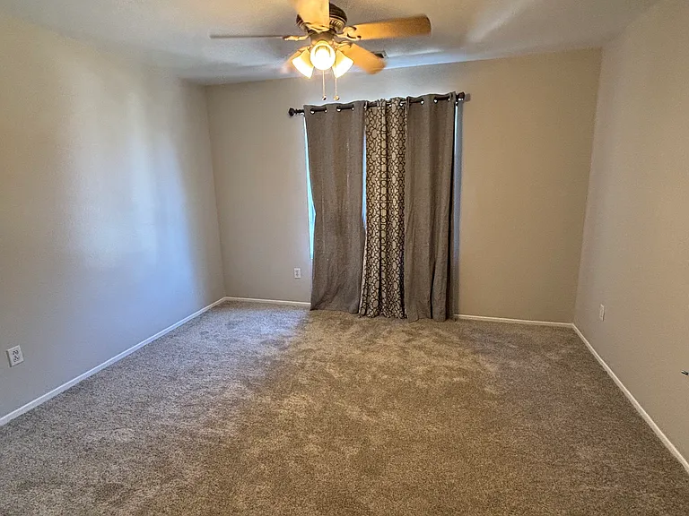 896 Cimarron Ln — Photo 29