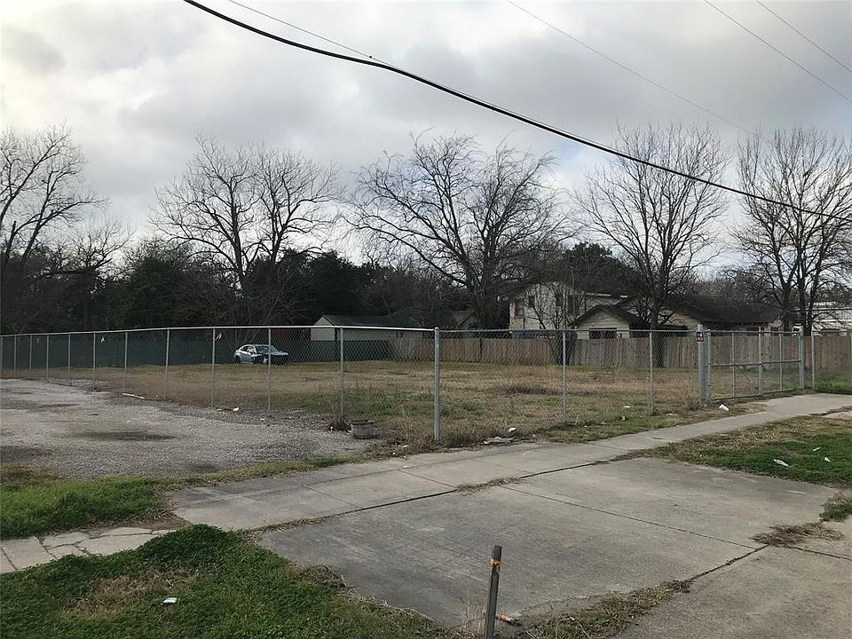 1st image of 7127 N Shepherd Dr