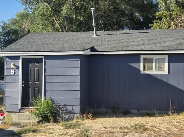 110 Roosevelt St APT 5, Mountain Home, ID 83647