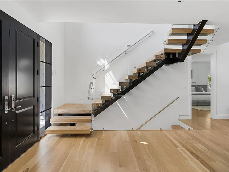 6 Sawmill Ln — Photo 17